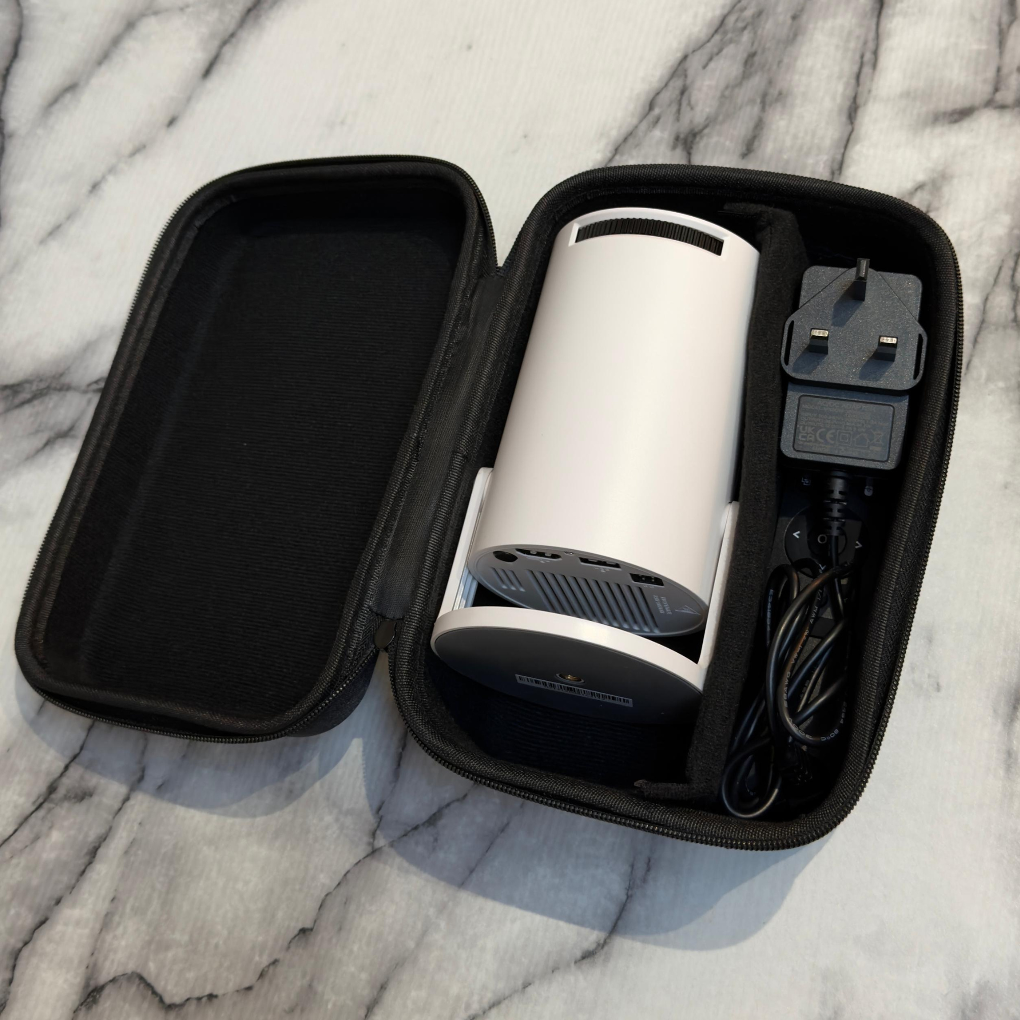 projector-hard-case-protective-compact-uk-gadgetmint-travel