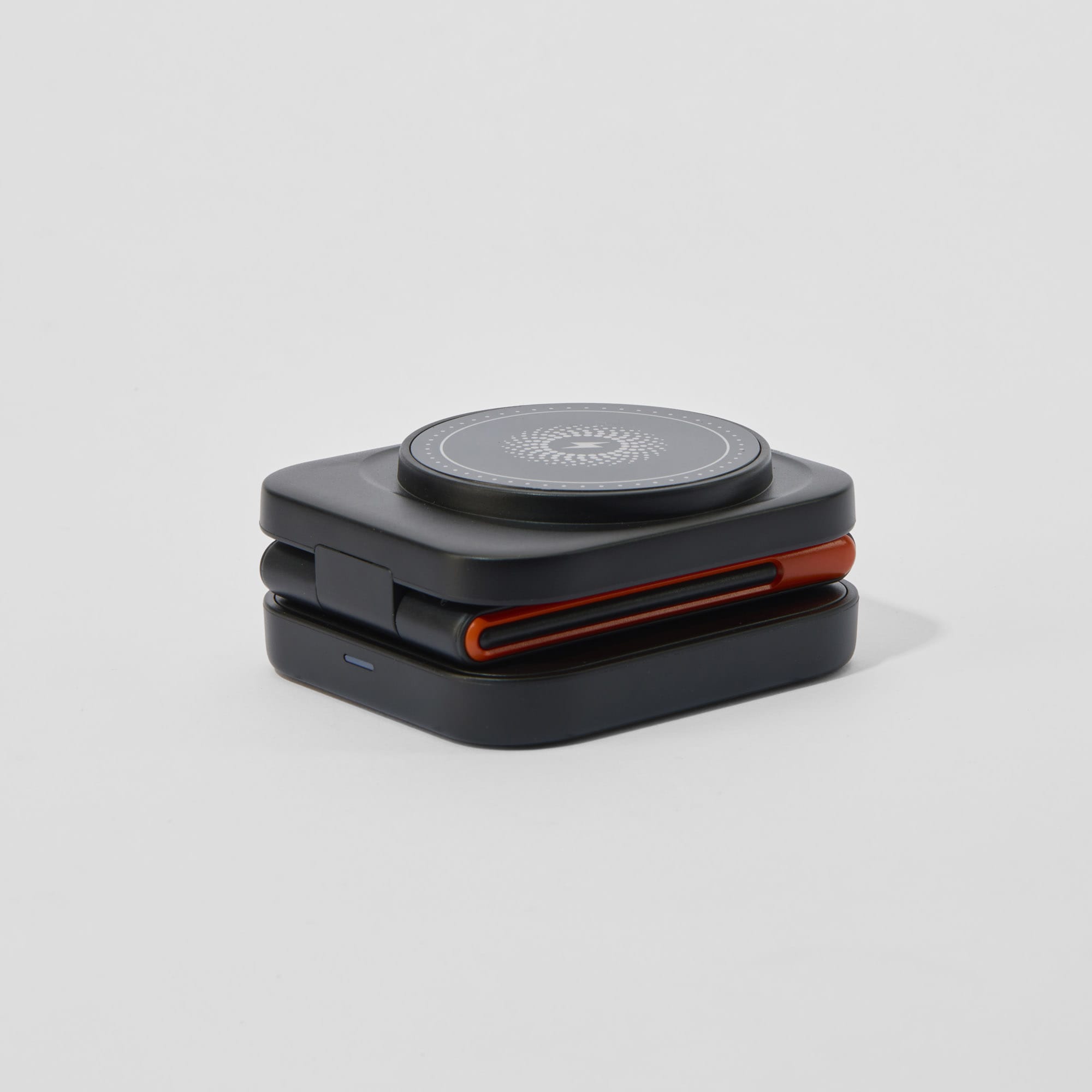 Gadget Mint 3 in 1 Foldable Charging Station 3 in 1 Foldable Charging Station